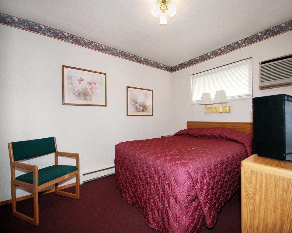 Econo Lodge Wall Quarto foto