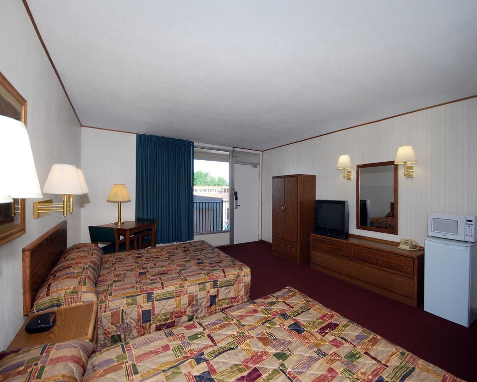 Econo Lodge Wall Quarto foto
