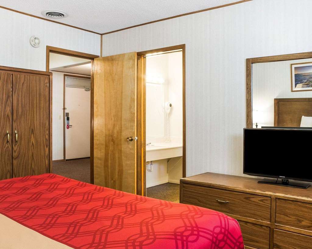 Econo Lodge Wall Quarto foto